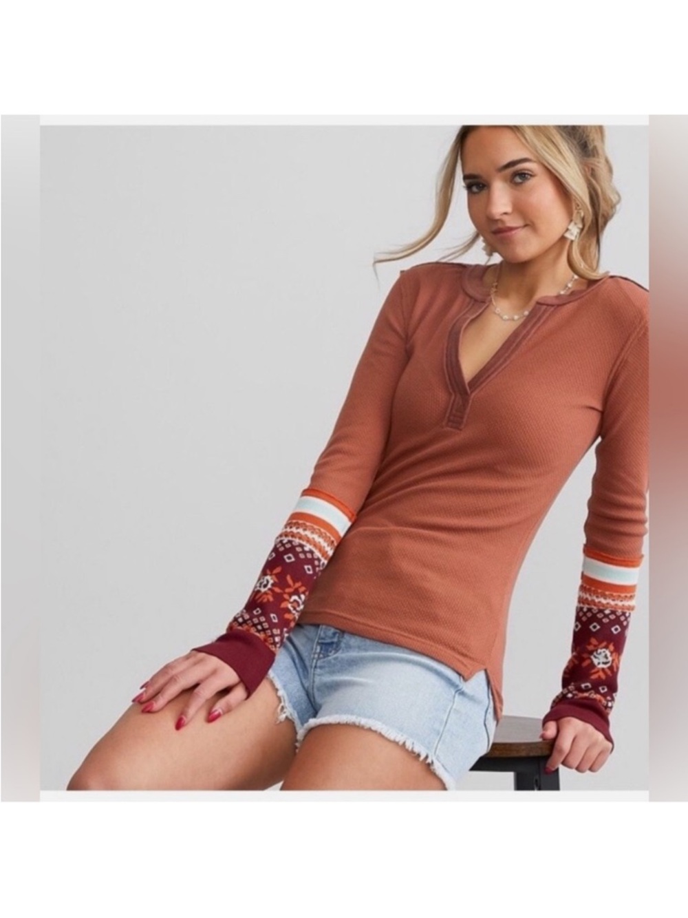 ▪️Free People Mikah Layering Cuff in Autumn
Combo Top M